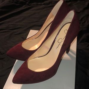 Jessica Simpson Venisse